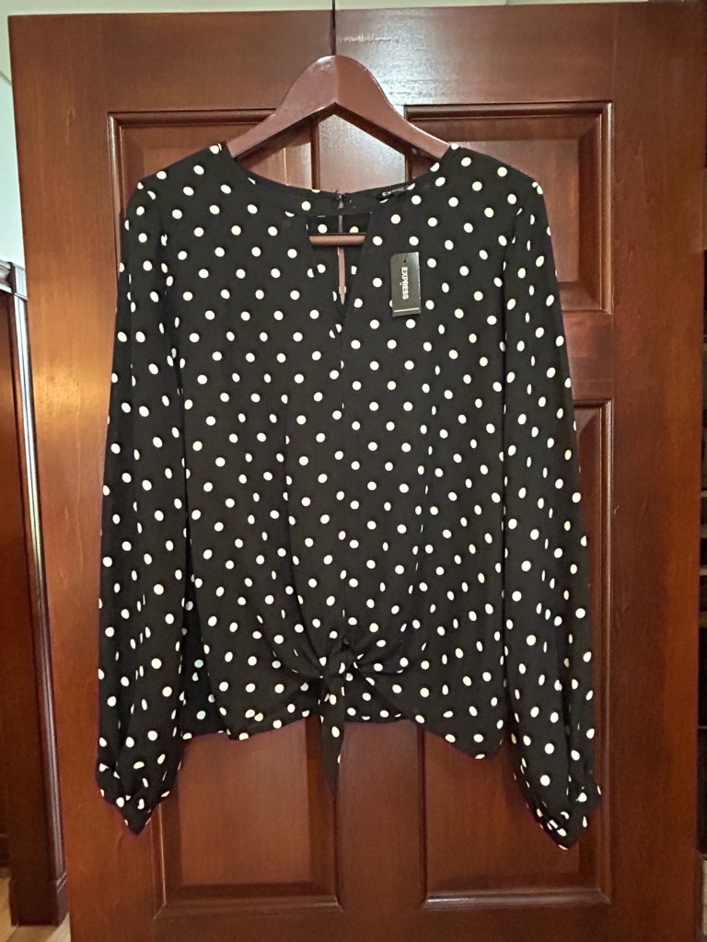 NWT Express Black White Polka Dot Tie Front Long Sleeve Blouse Medium